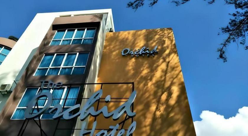 The Orchid Hotel Сибу Екстериор снимка